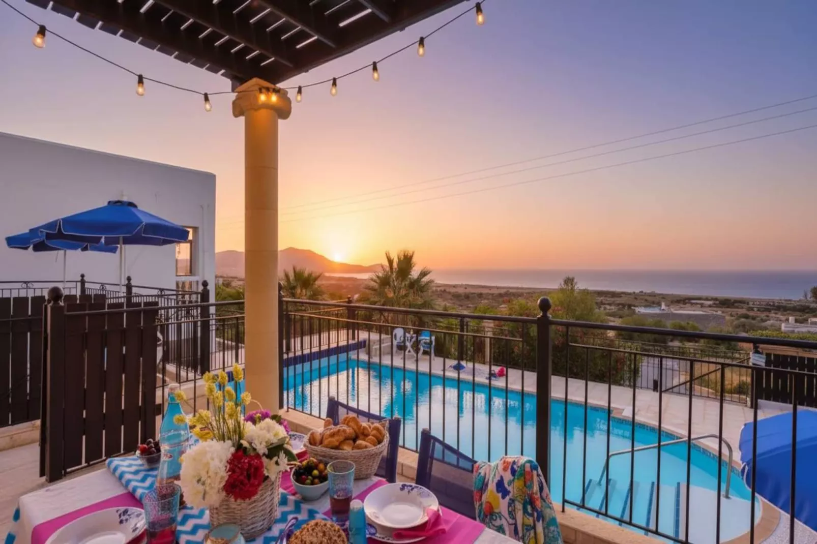 Exclusive Kalathos Pool Villa Overlooking the Sea - Terrasbalkon