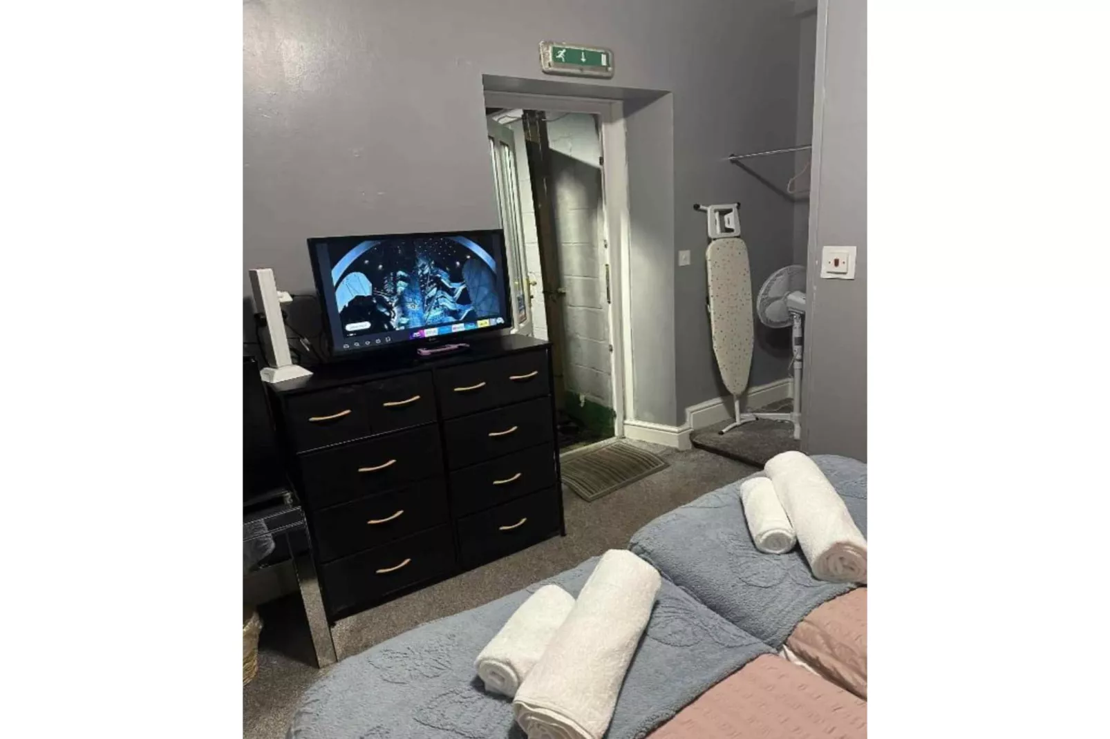 Standard Twin Room - Shared - Slaapkamer