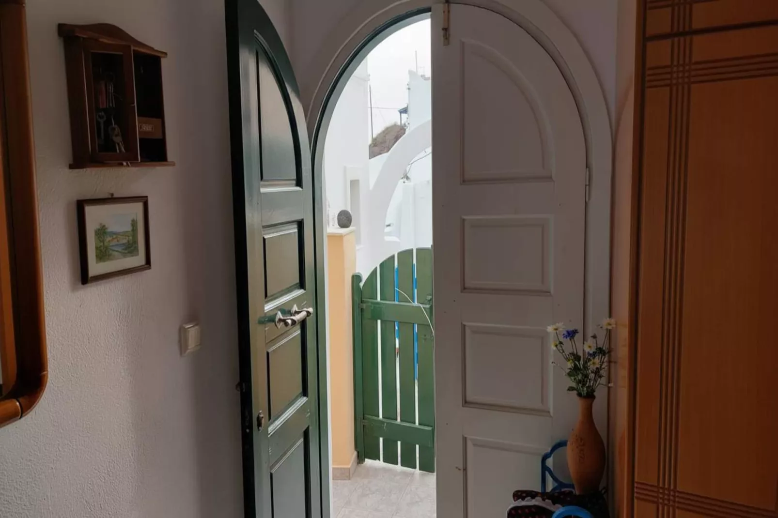 Peaceful Akrotiri Studio with Patio and Open Views - Hal-ontvangst