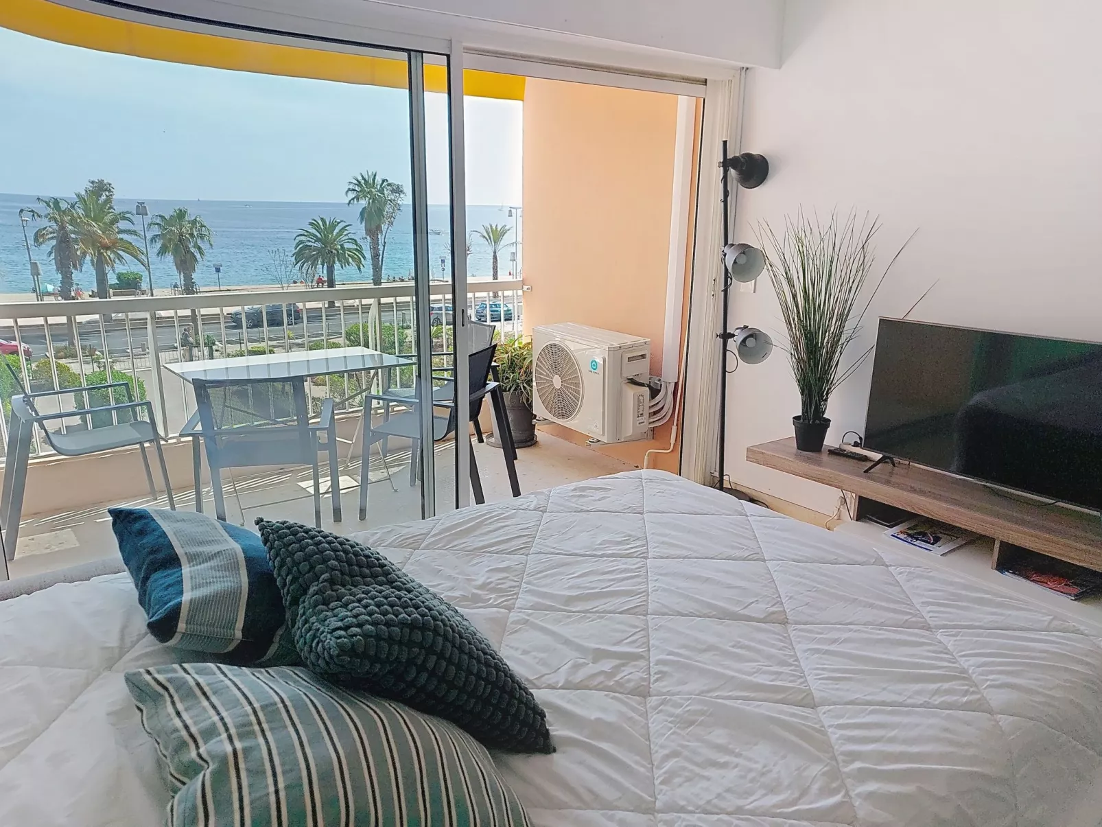 Le Méditerranée - Binnen