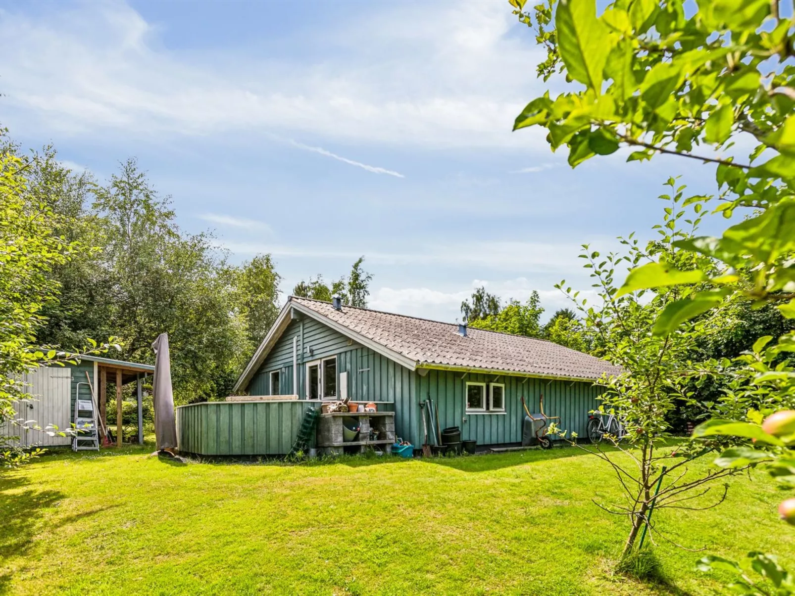 "Niela" - 700m from the sea - Buiten