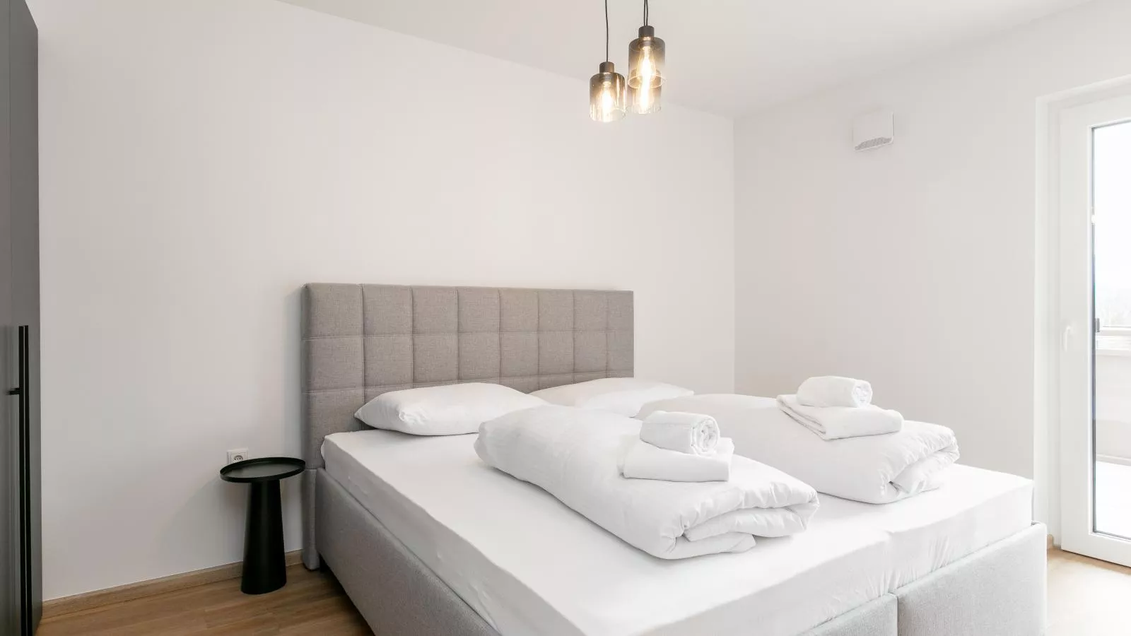 City Apartments Jenbach Top8Top9Top10 - Slaapkamer