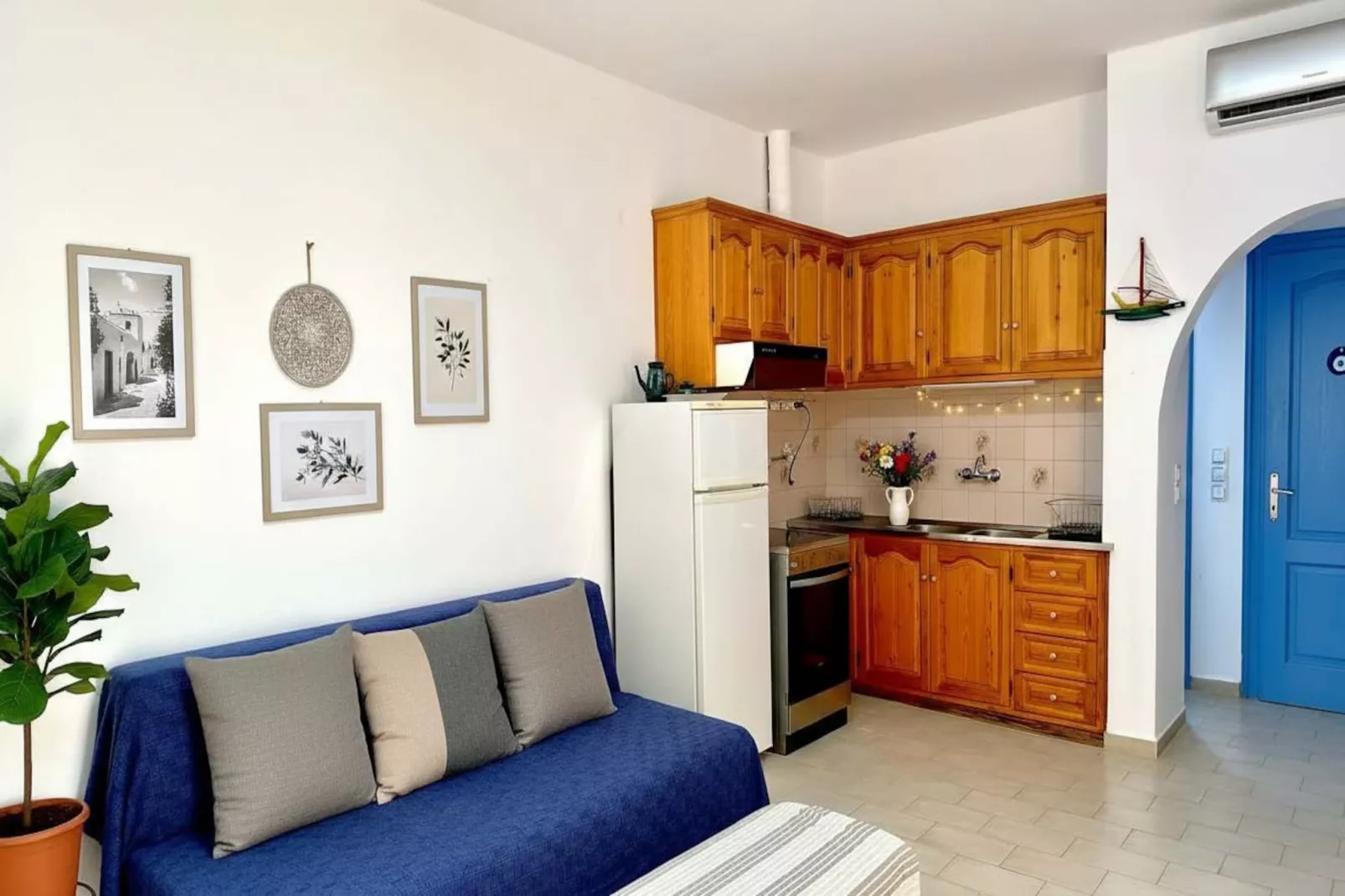 Blue Marsis Apt Paros Escape - Woonkamer