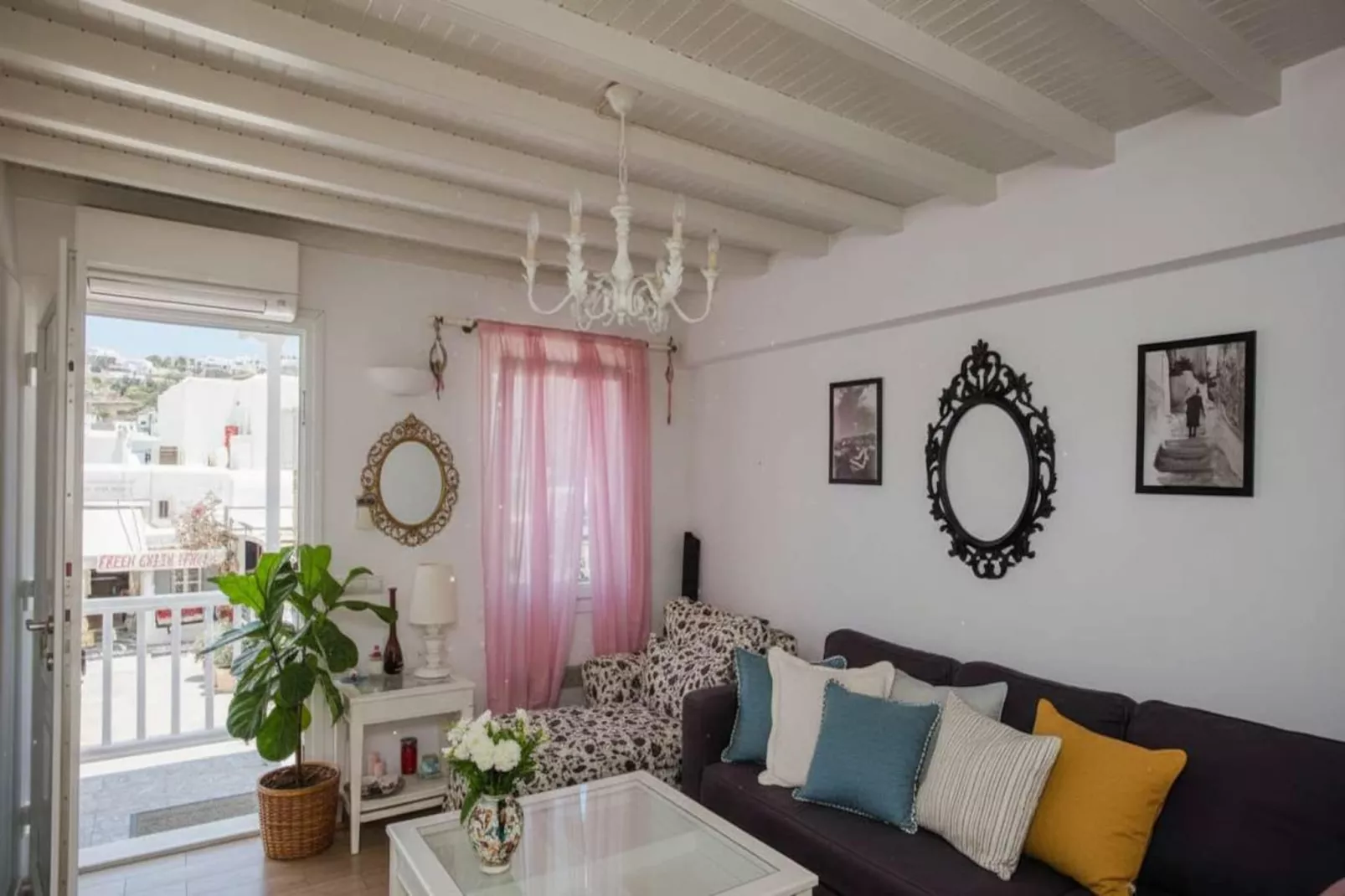 Zampeta_Big_vacay - Woonkamer