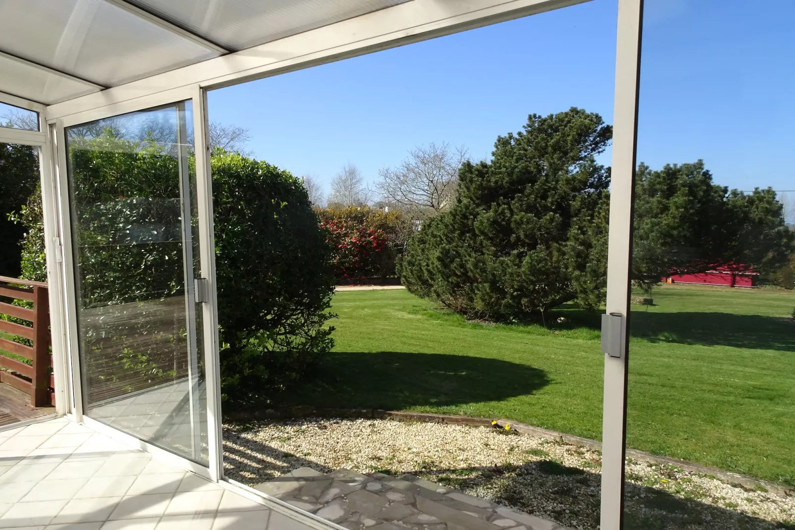 Maison de vacances Trélévern - Tuinen zomer