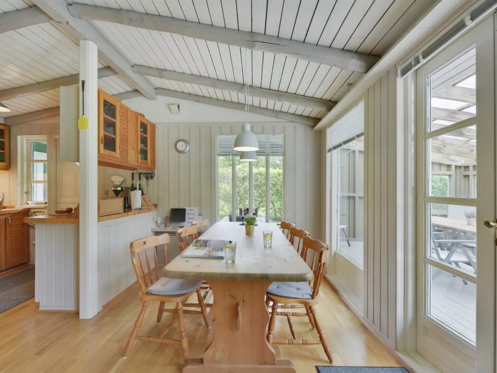"Saima" - 25km from the sea - Binnen