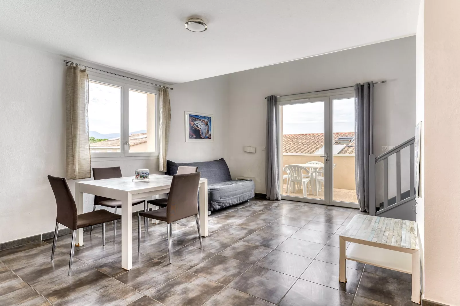 Les Demeures Torrellanes- Appartement 2 piÃ¨ces 4 personnes climatisÃ© - Eetkamer