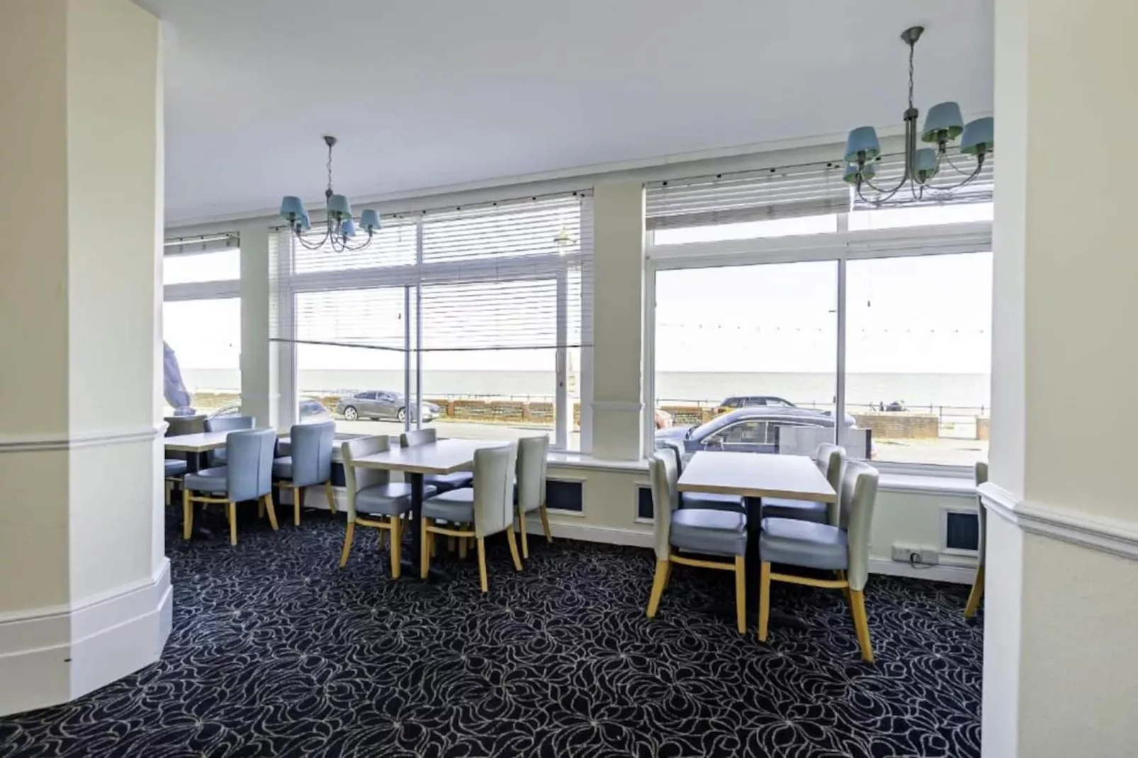 Superior Double Room - Eetkamer