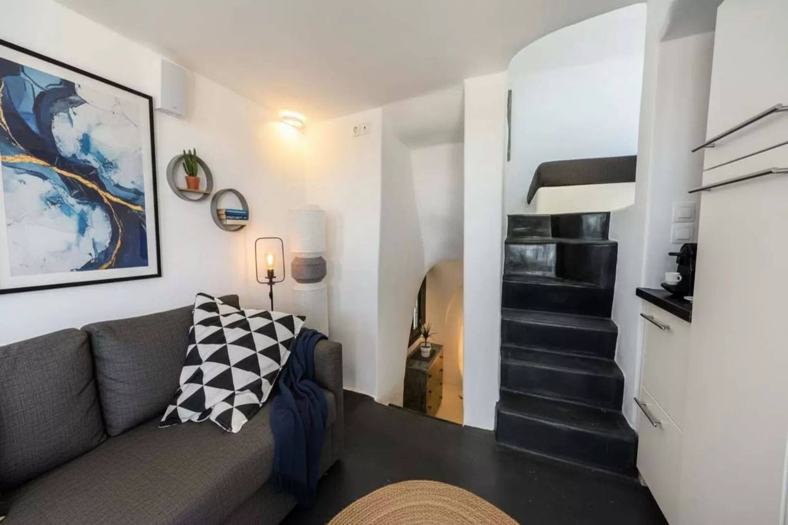 Poseidon’s Water Escape Santorini Rooftop Jacuzzi - Woonkamer