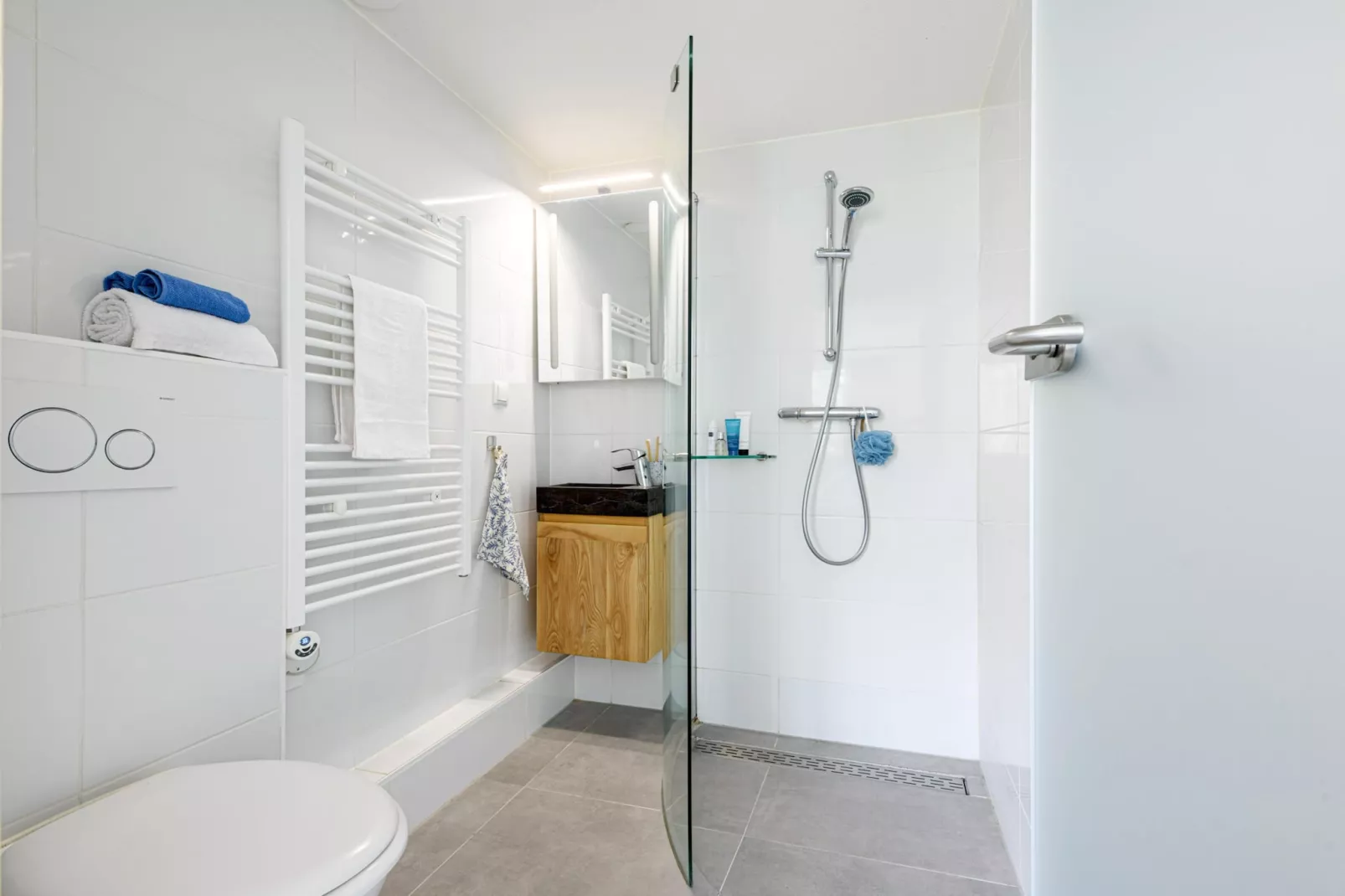 Panorama Villa | 3-8 pers | 3 slaapkamers | 2,5 badkamers - Badkamer