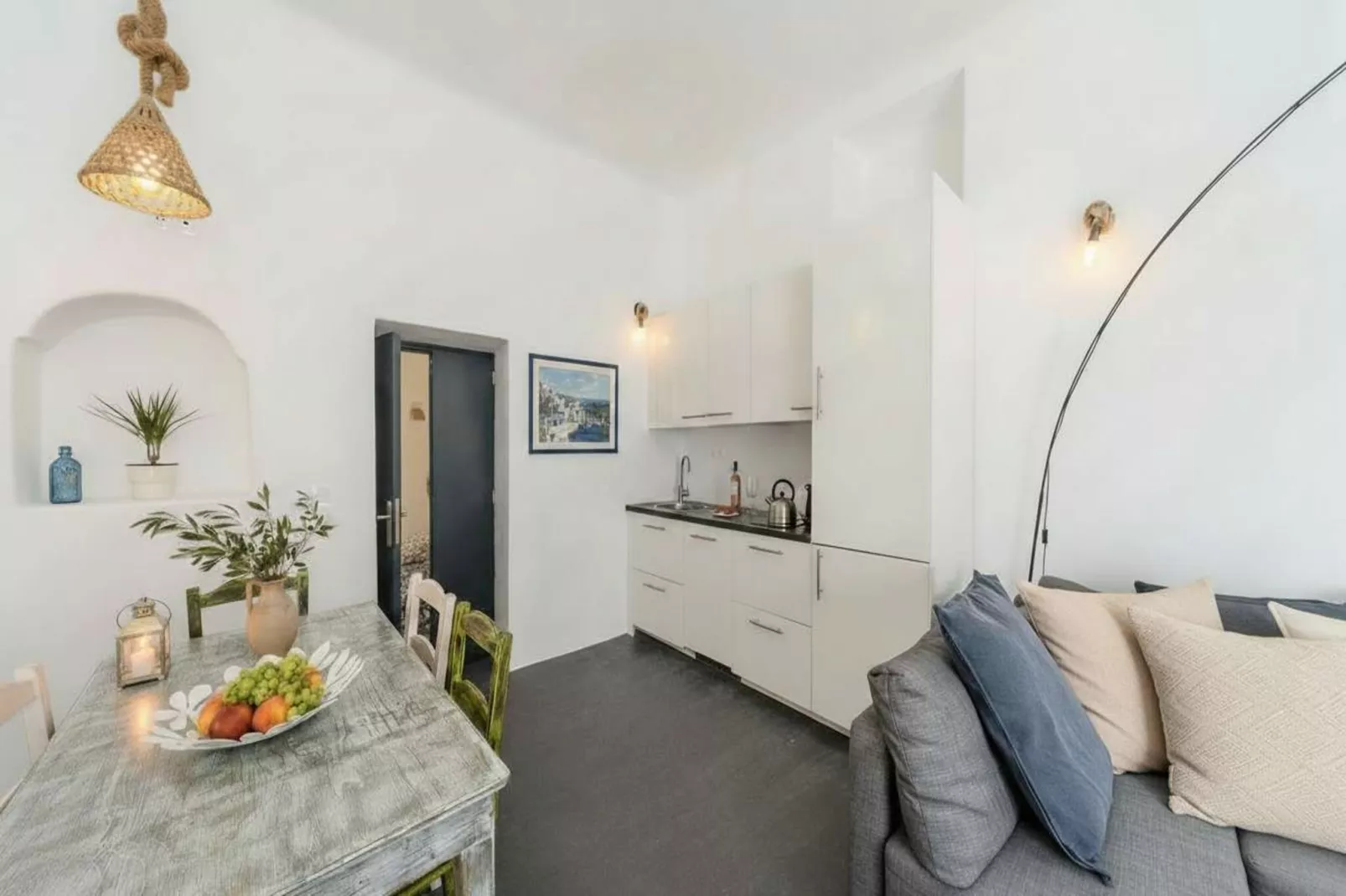Dionysos Wine Authentic Stay 2 Bd Santorini Home - Eetkamer
