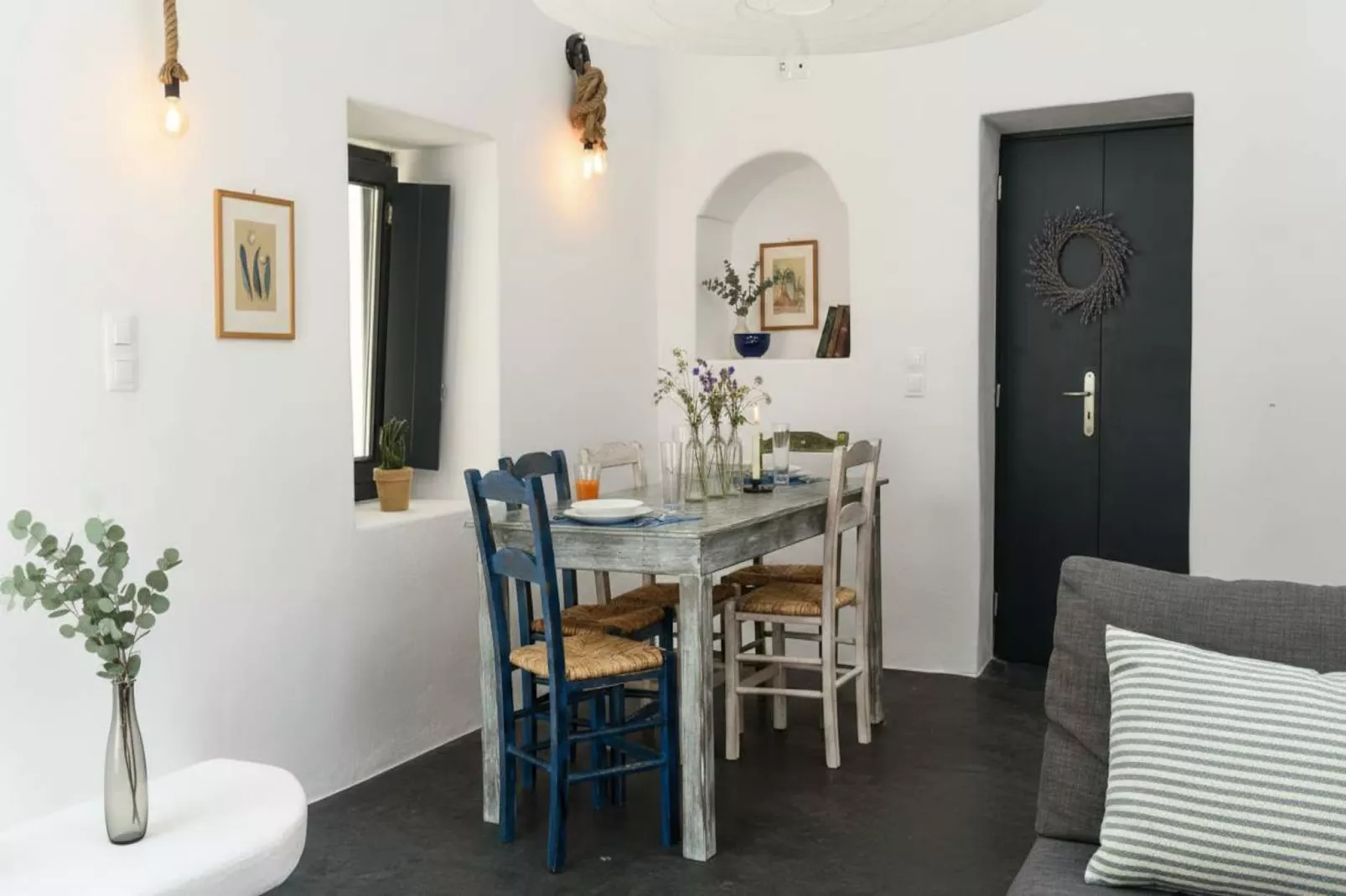 Dionysos Wine Authentic Stay 2 Bd Santorini Home - Eetkamer