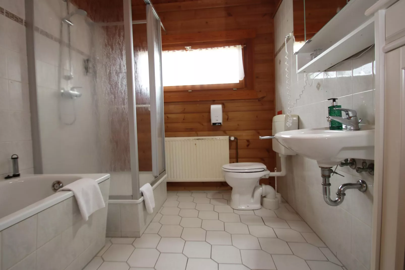Hotel Harzhaus - Großes Ferienhaus 5 - Badkamer