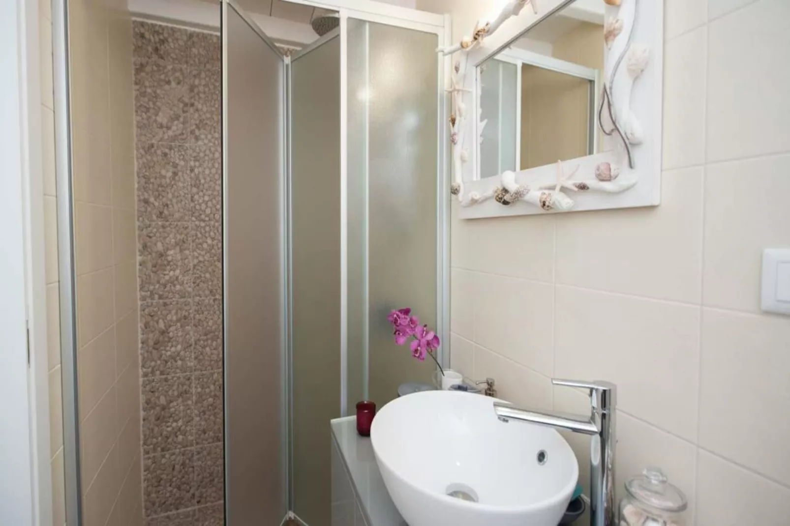 Zampeta_Big_vacay - Badkamer