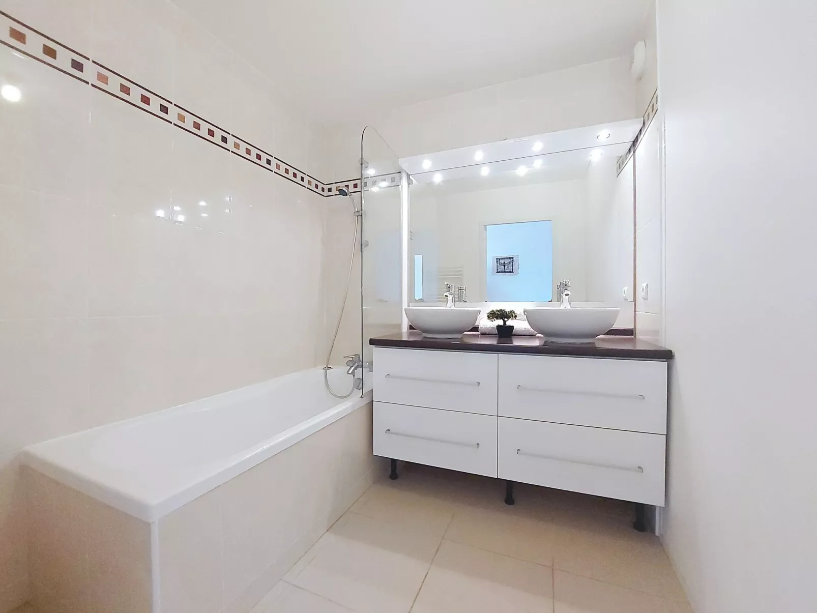 Villa Regatta - Binnen