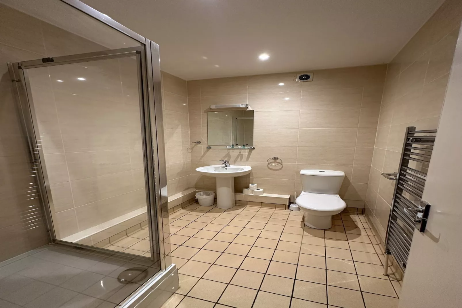 Standard Single Room - Badkamer