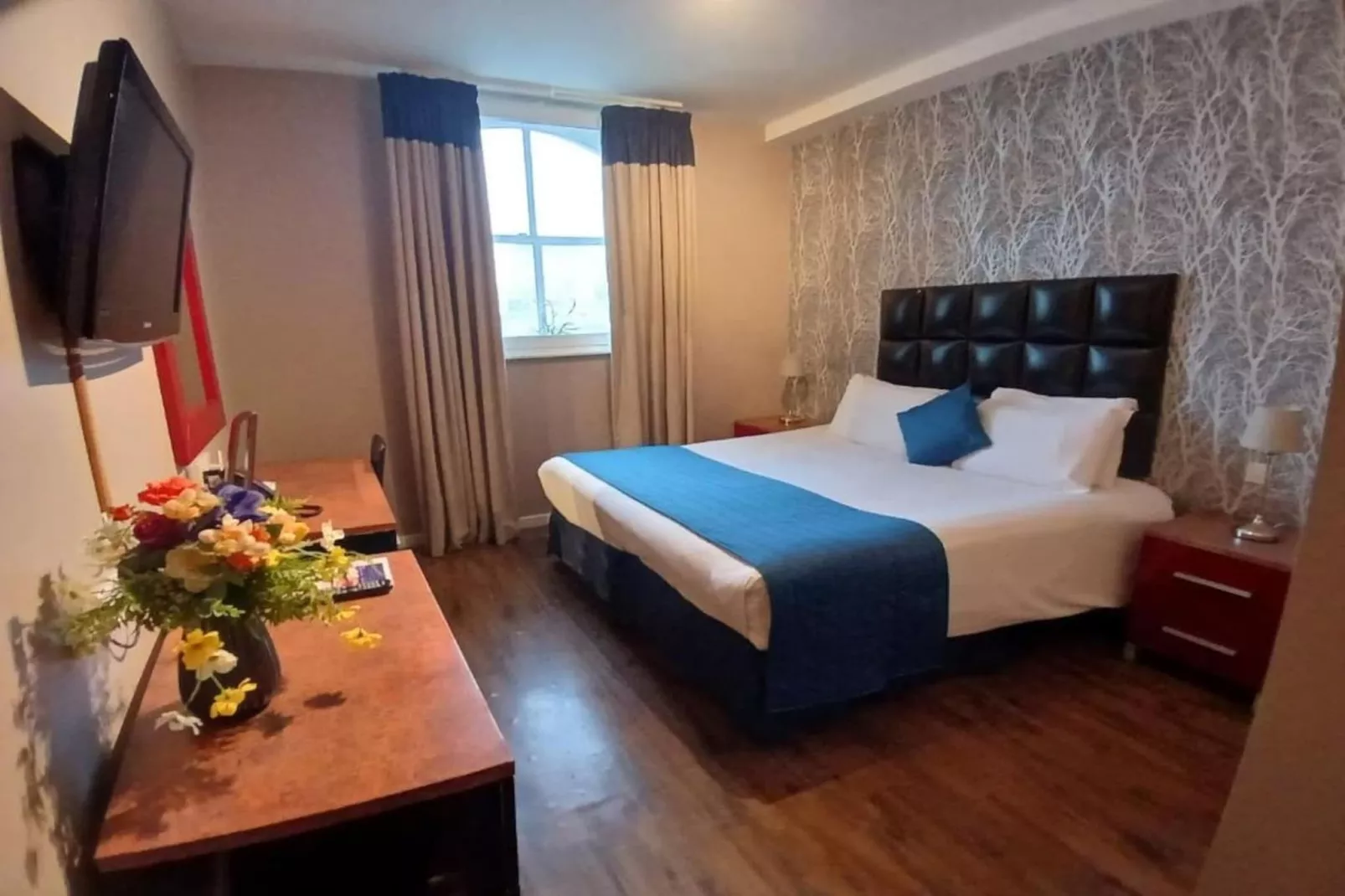 Compact Double Room - Slaapkamer