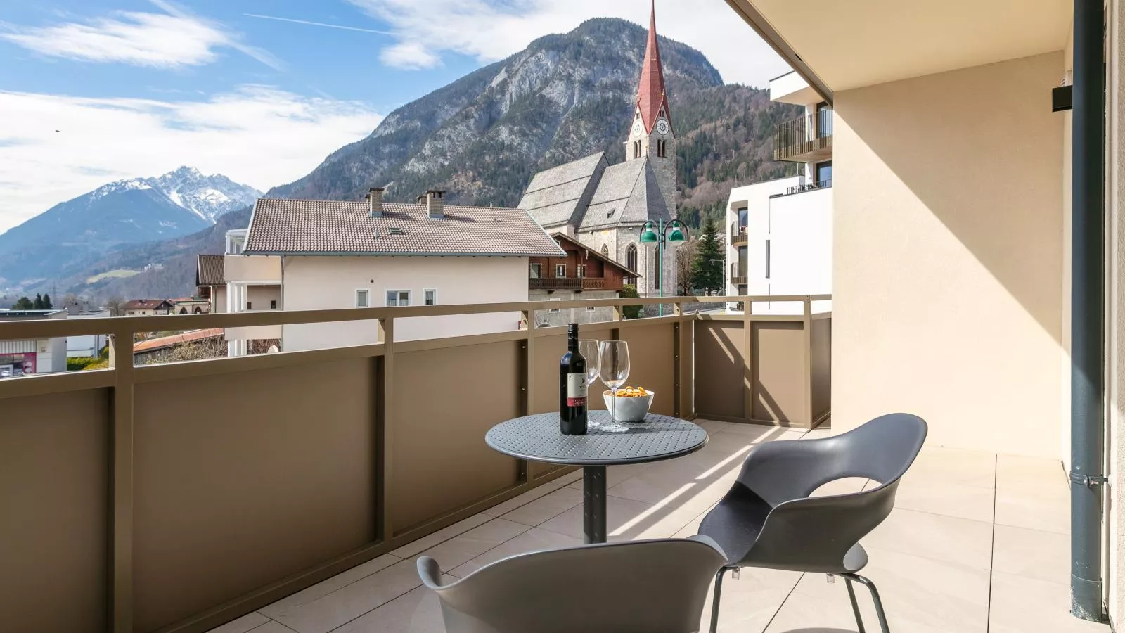 City Apartments Jenbach Top8Top9Top10 - Terrasbalkon