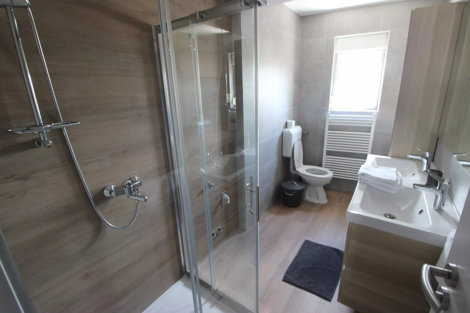 Apartman Jimmy - Badkamer