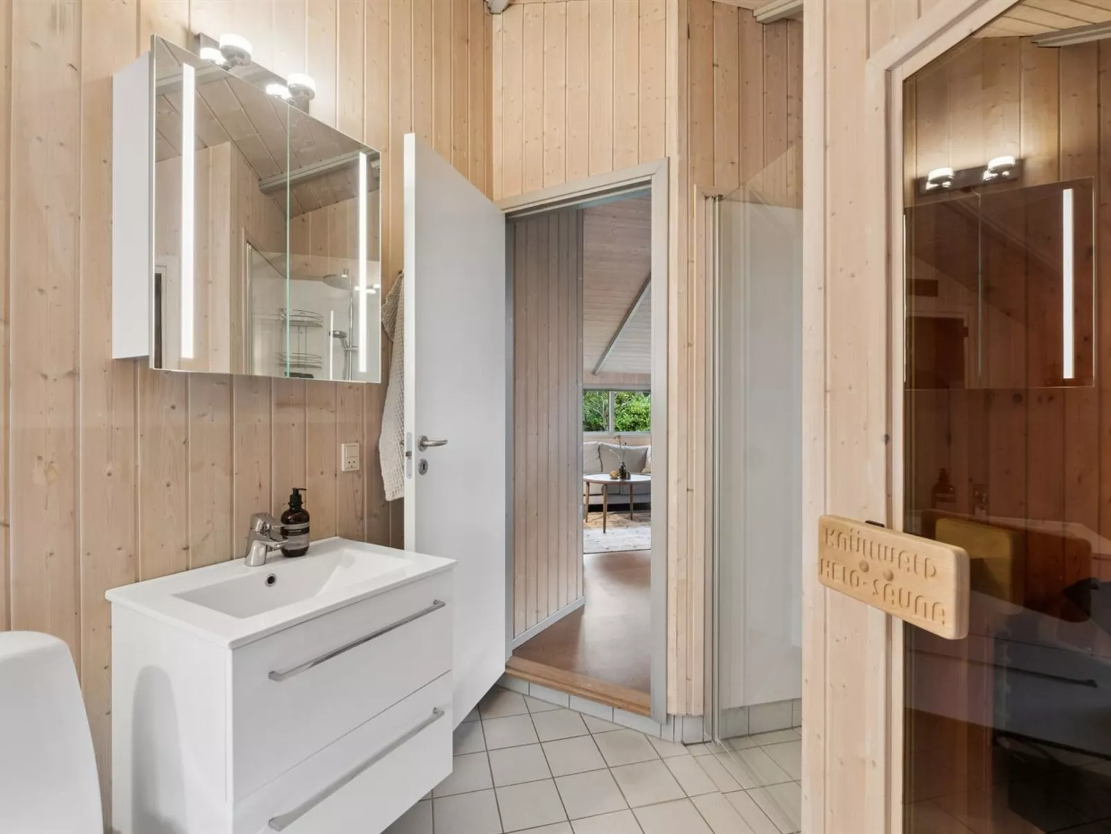 "Niela" - 700m from the sea - Binnen