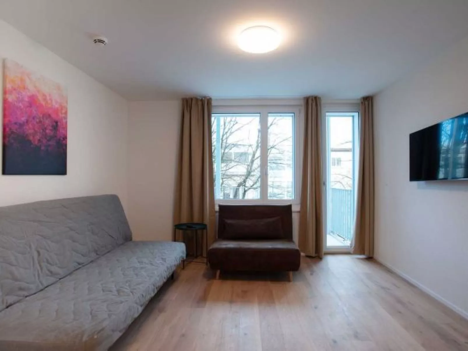 ZH Pink 2 - Letzigrund HITrental Apartment - Binnen