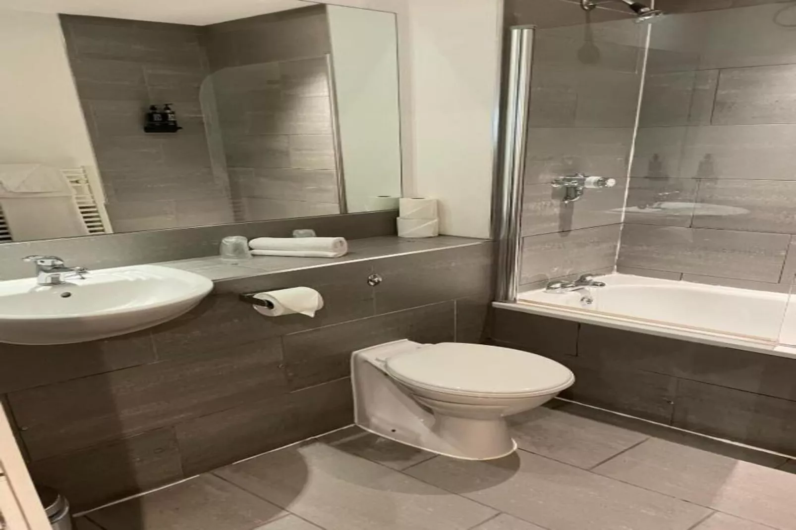 Standard Twin Room - Badkamer