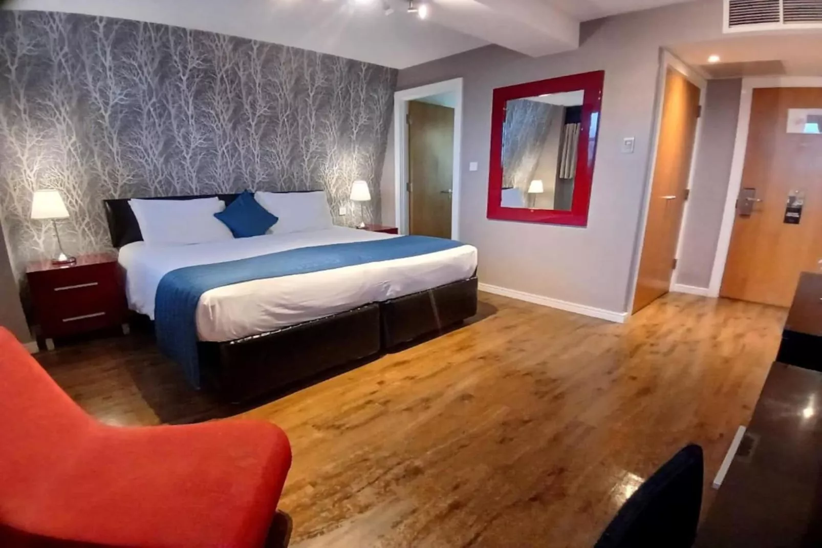 Compact Double Room - Slaapkamer
