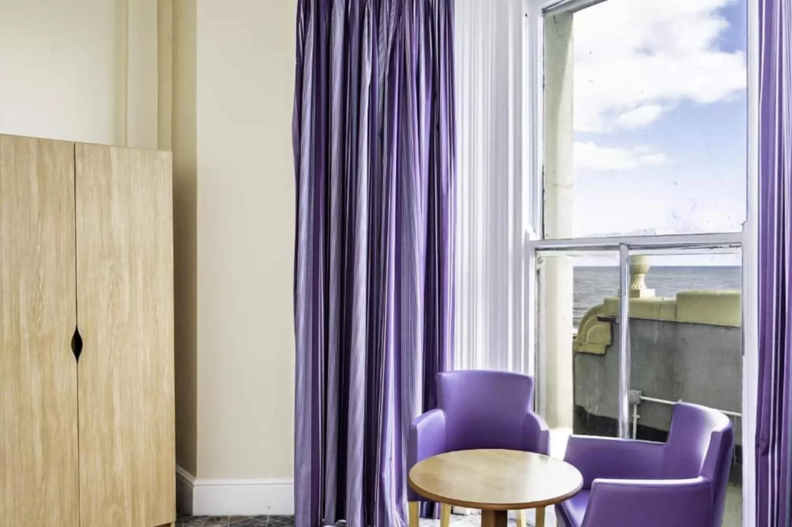 Double room with sea view - Slaapkamer