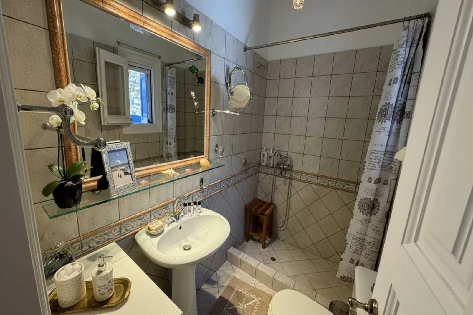 Elia_vacay - Badkamer