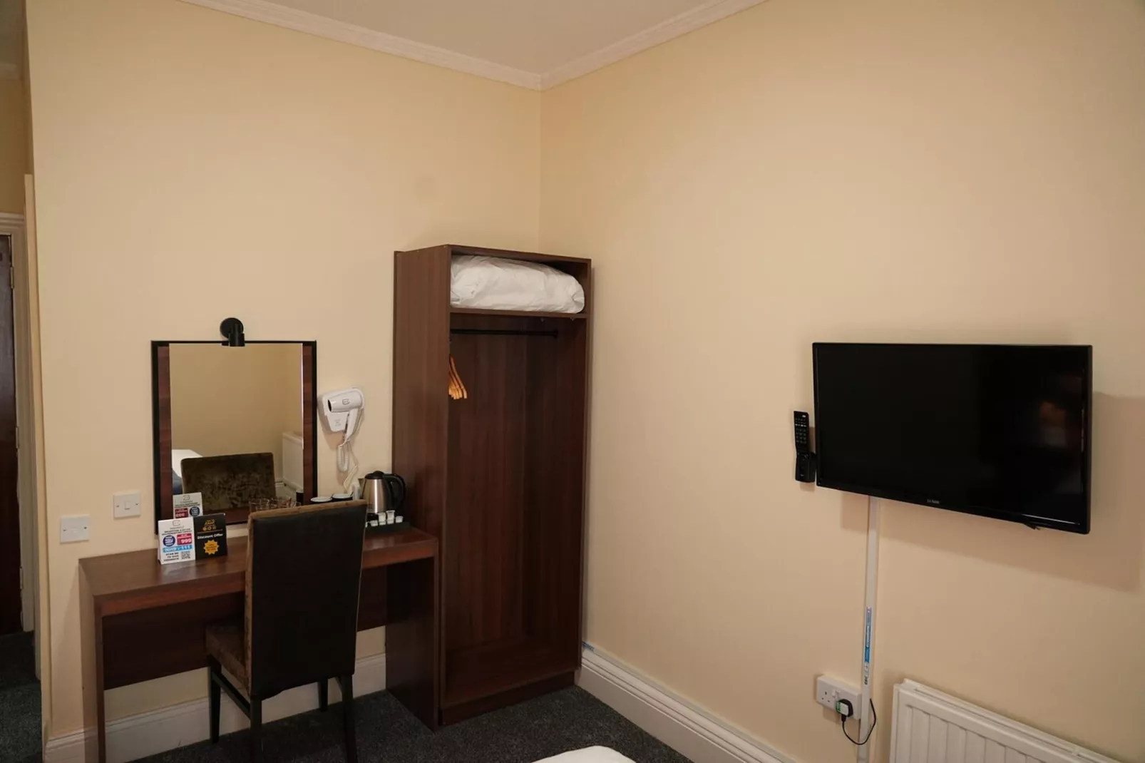Standard Double Room - Slaapkamer