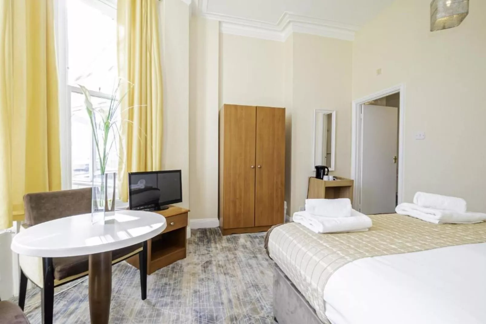 Standard Double Room - Slaapkamer