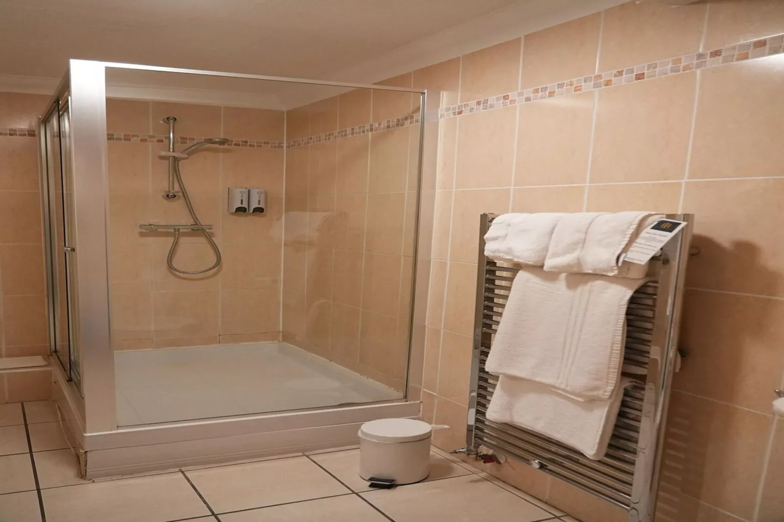 Standard Single Room - Badkamer