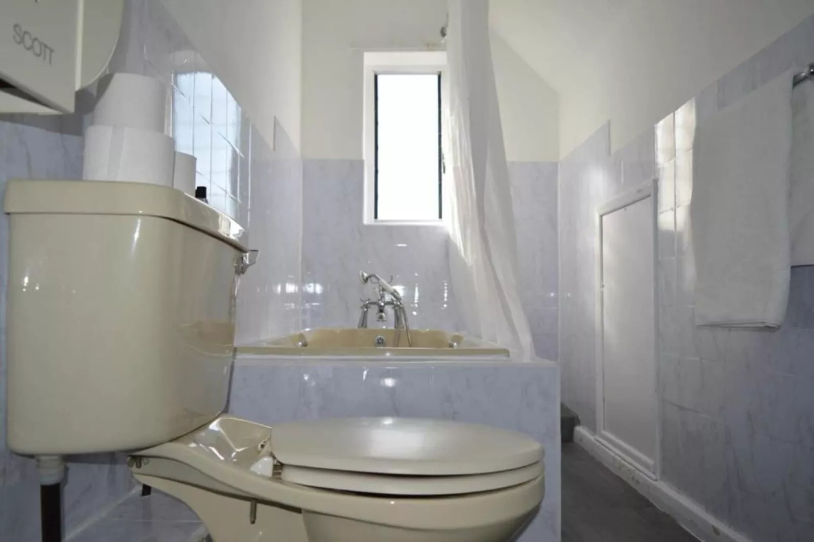 One Bed Room Apartment (3 Guest) - Badkamer