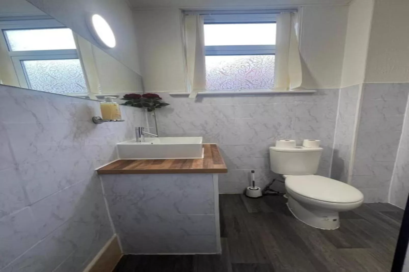 One Bed Room Apartment (4 Guest) - Badkamer