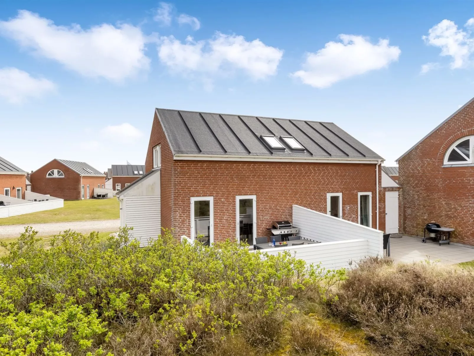 "Aswith" - 2.3km from the sea