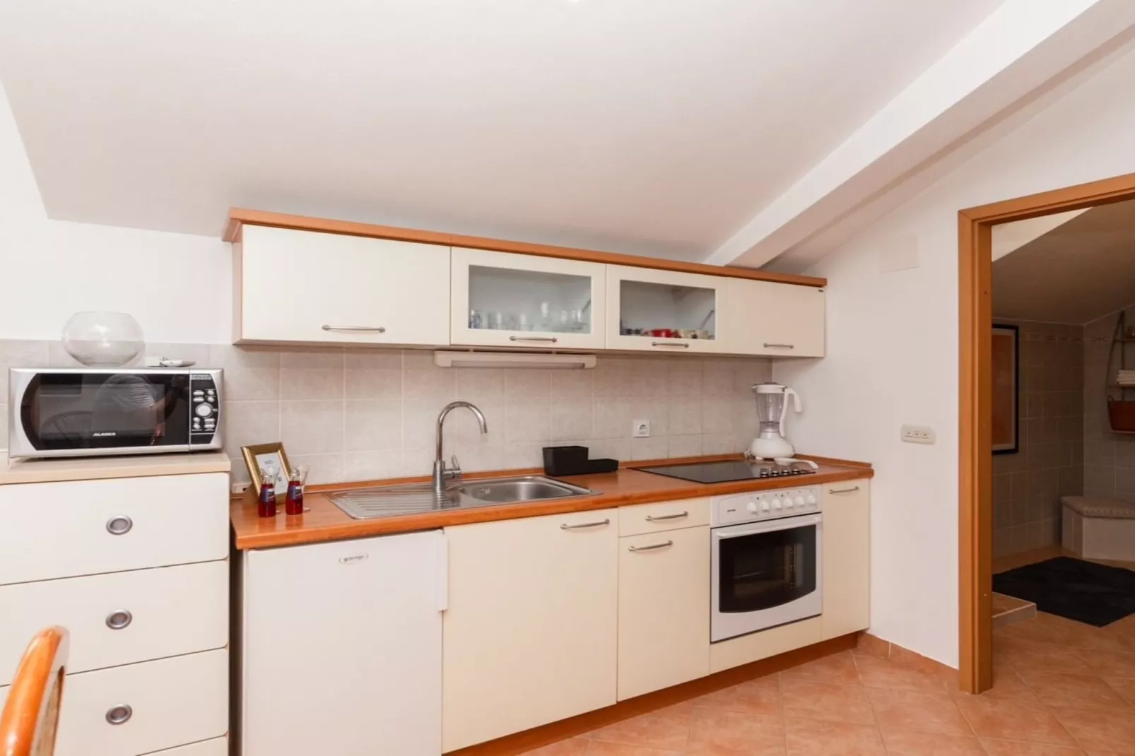 Apartments Roda - Standard One Bedroom Apartment with Terrace (Helena) - (ST) - Keuken