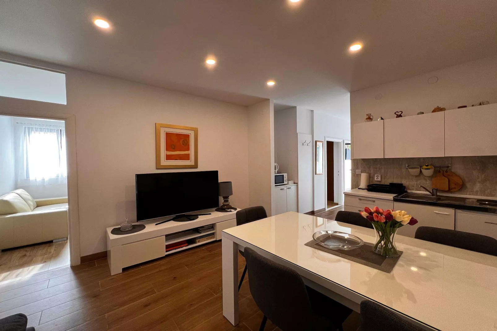 Guest House Kono - Two Bedroom Apartment with Terrace - Woonkamer