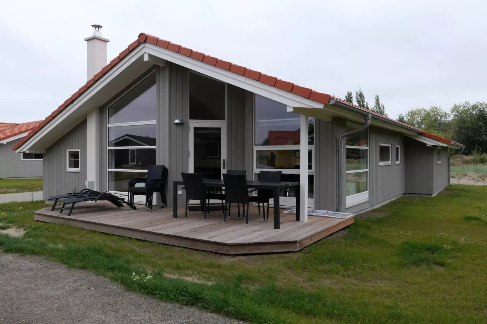 Modern Baltisch toevluchtsoord met privésauna - Buitenlucht