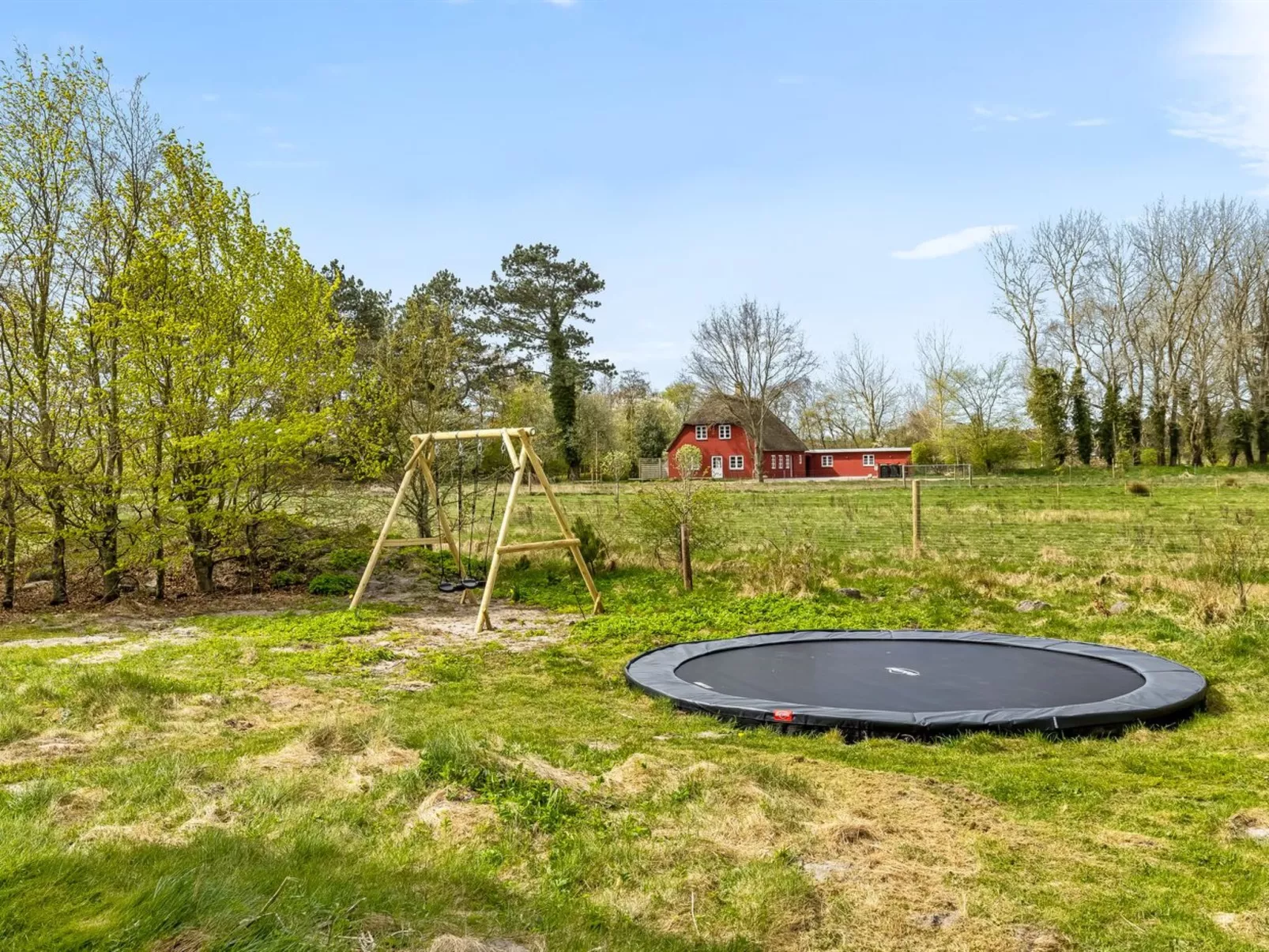 "Mikkelina" - 1.7km from the sea