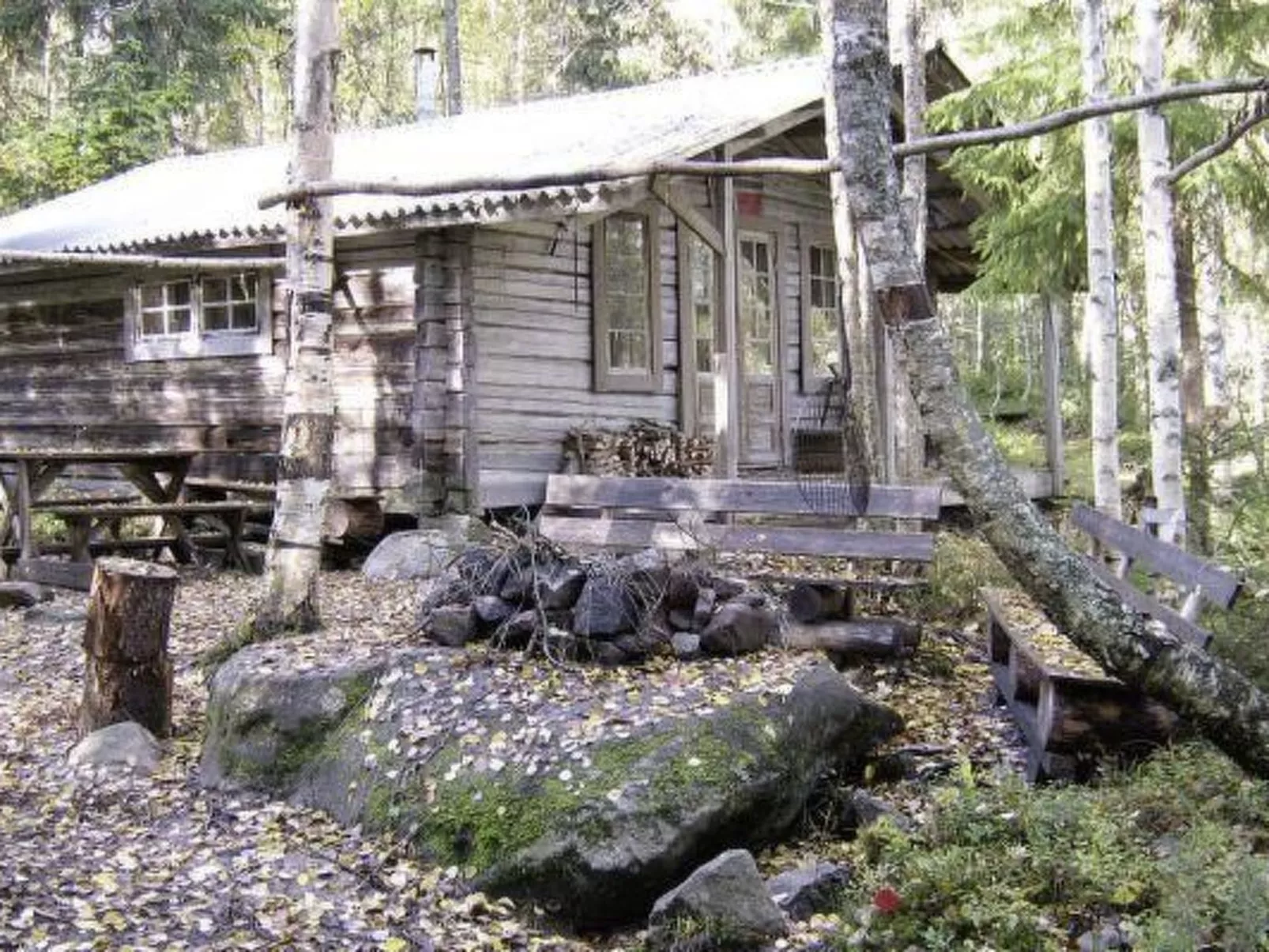 Holzhütte für das wahre Naturerlebnis am See