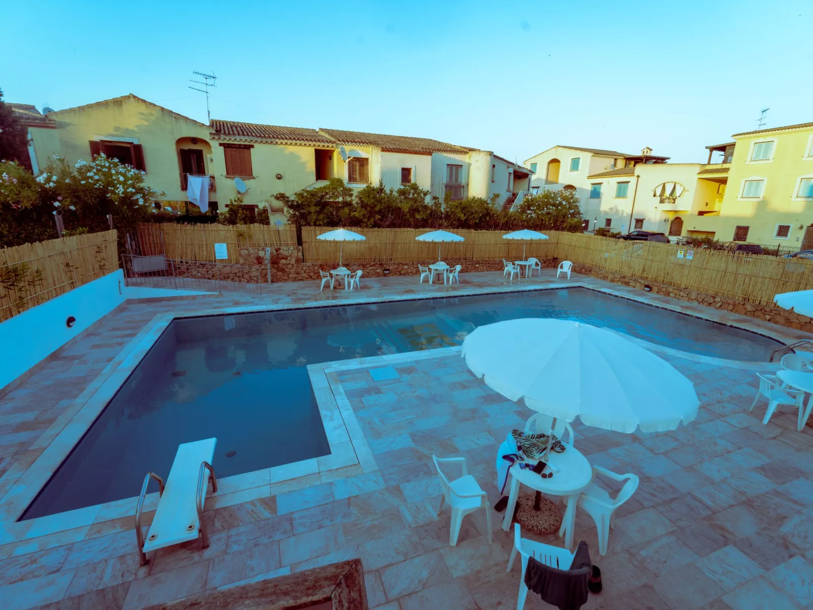 Isola Blu, Jacuzzi & Pool