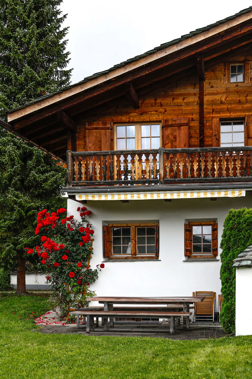 Haus 1, (Laax Murschetg). Haus 1