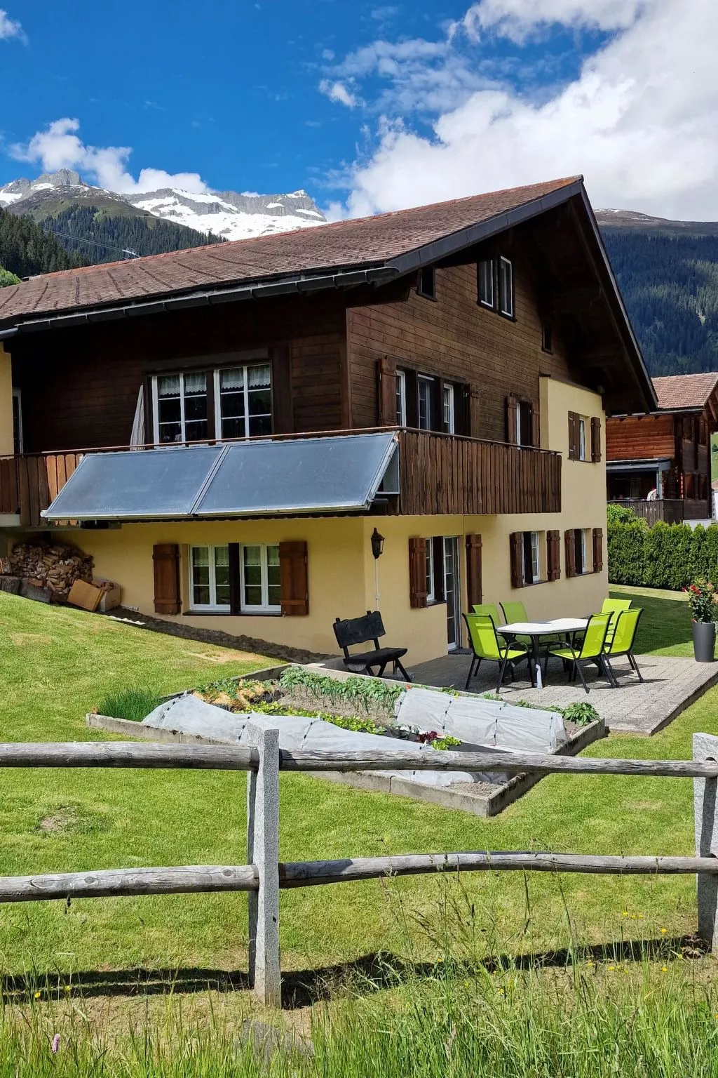 Casa Buretsch Fry, (Segnas/Disentis).