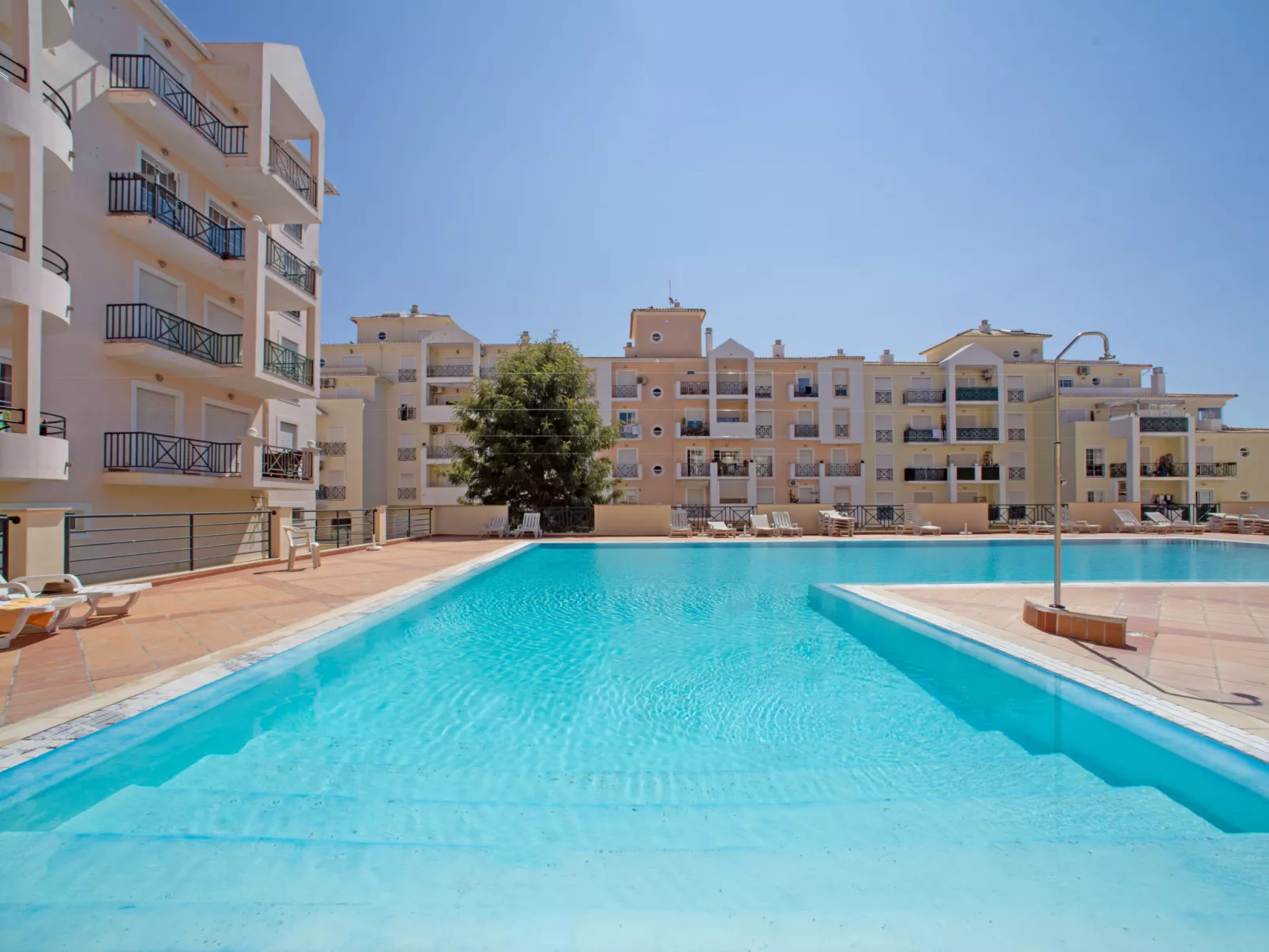 Sunny Beach Retreat-Buiten