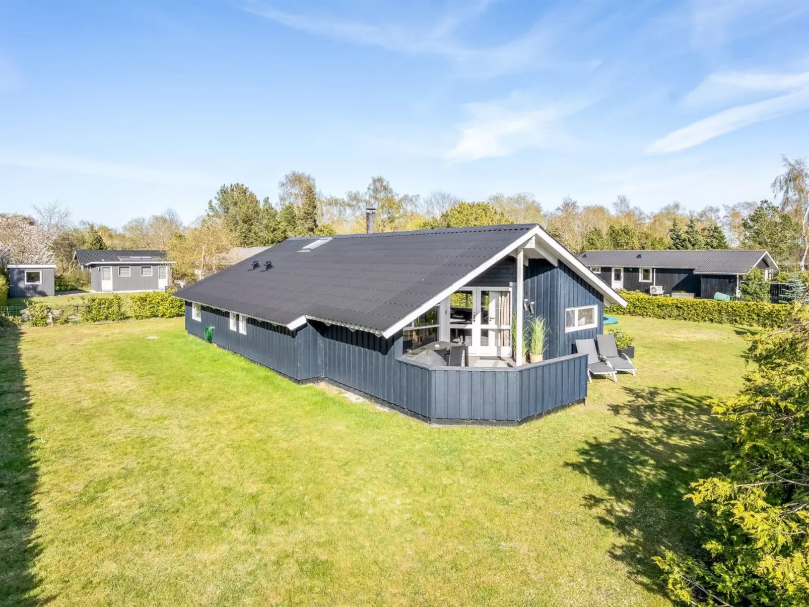 "Roope" - 800m from the sea