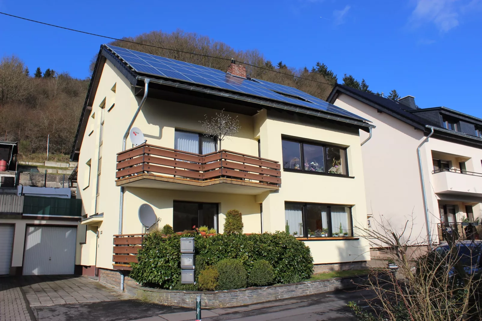 Apartment Spiegelkurve