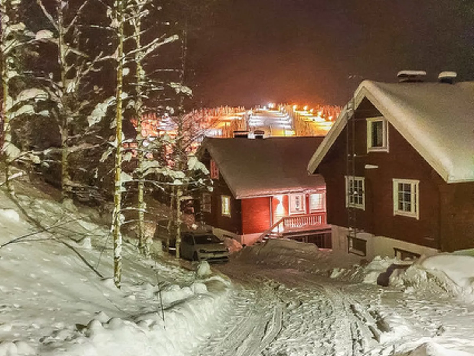 Aurinkoalppi 12a paritalon yläkerta