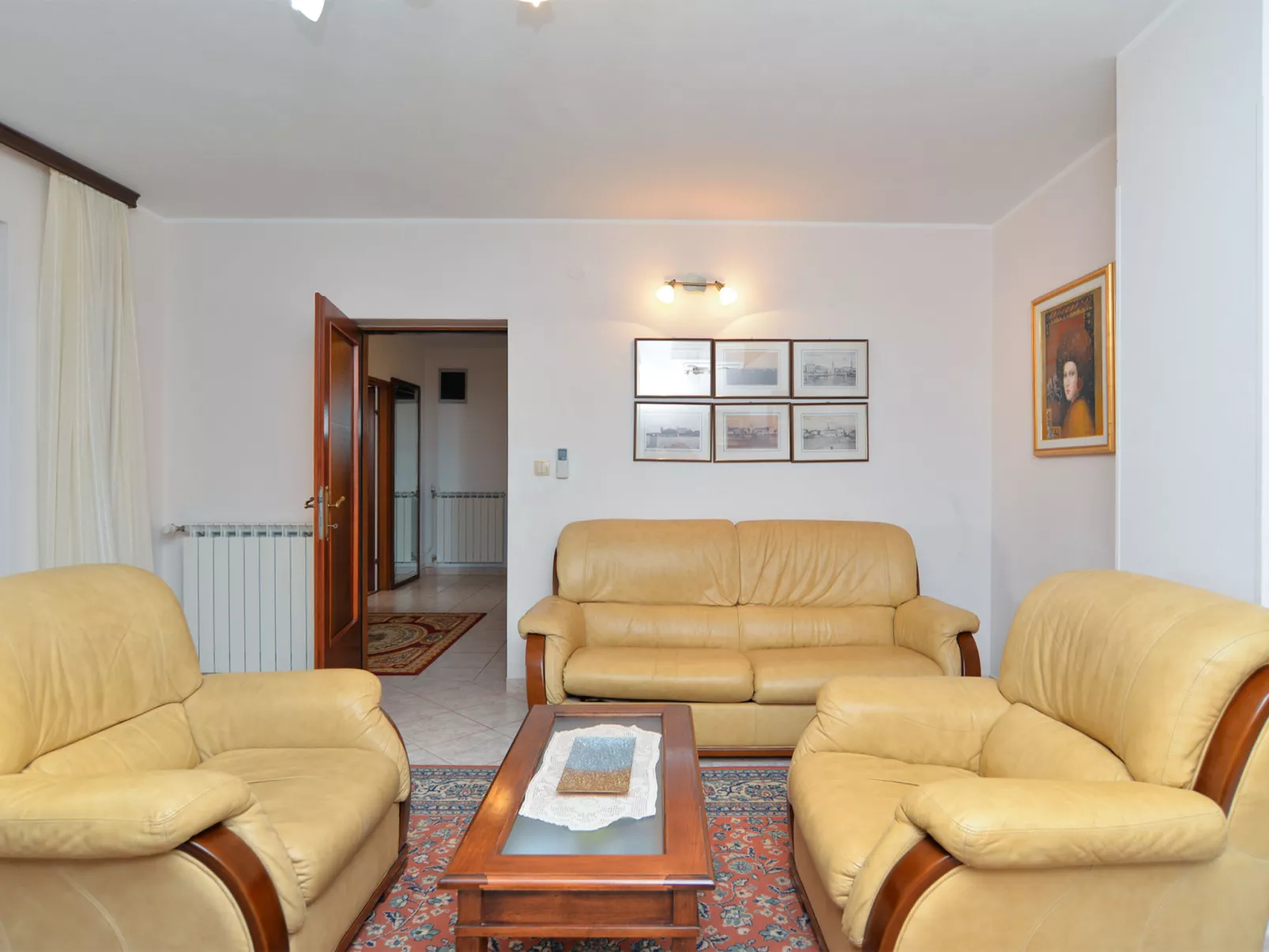 Apartment 38 - Binnen