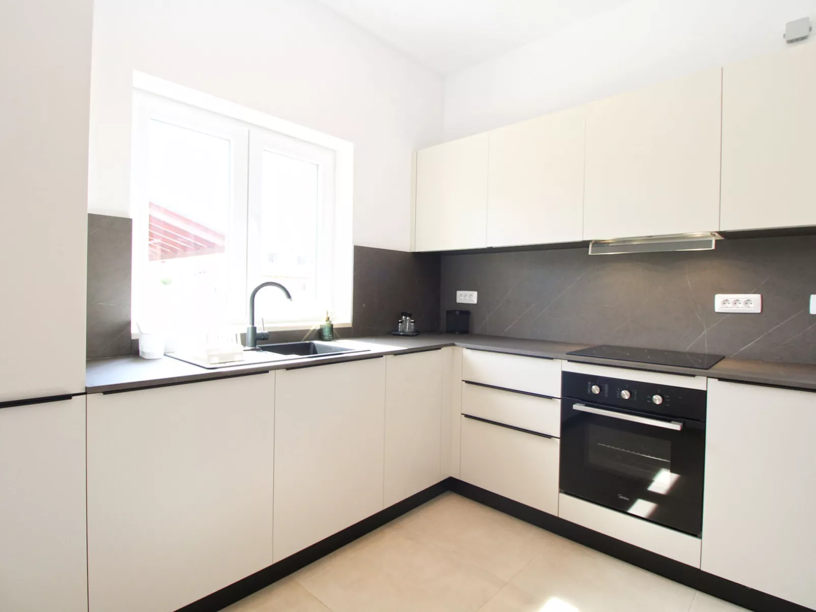 House 2340 - Binnen