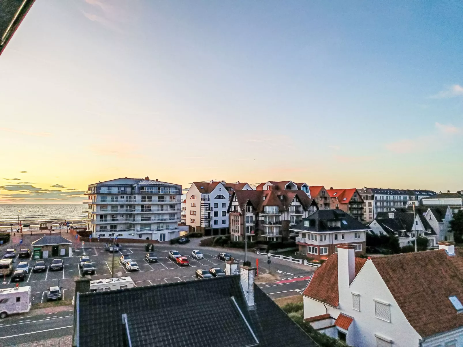 Soley with parking - Buiten